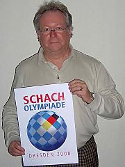 Heinz-Jürgen Giesecke mit dem Logo für die Olympiade in Dresden 2008