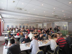Beim 6. Qualifikationsturnier der DSAM 2012/13 in Halle (Saale) sind 270 Spieler am Start.